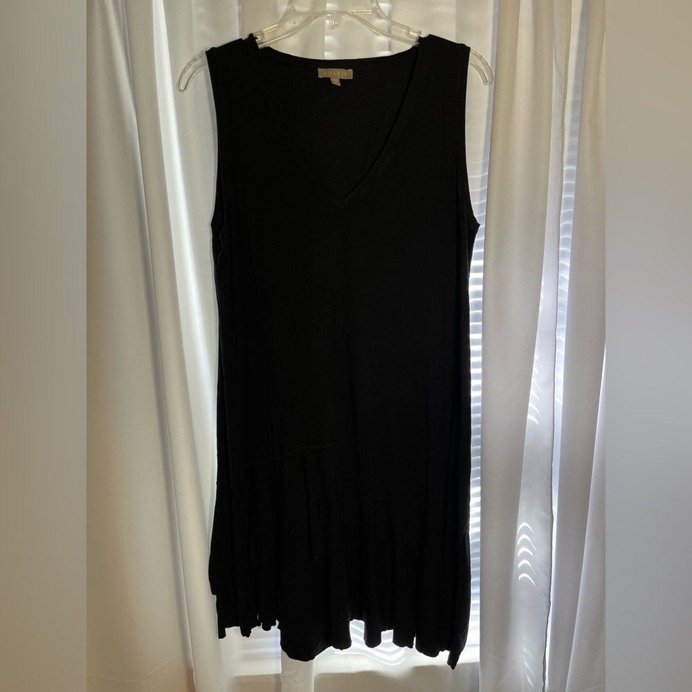 Lilla P Black Sleeveless V-Neck Midi Dress